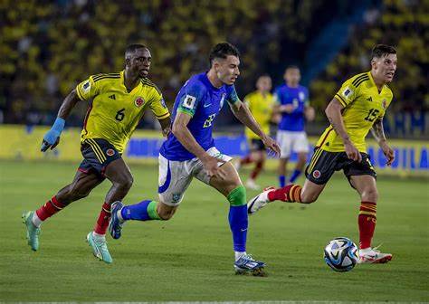 BRASIL LEVA DERROTA SEGUIDA. DESTA VEZ DIANTE DA COLÔMBIA