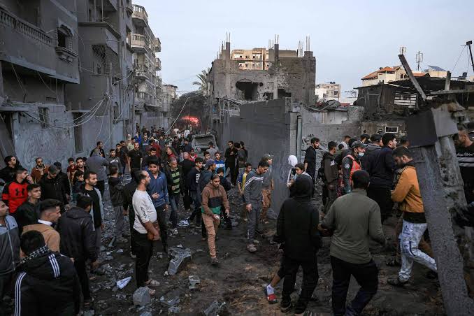 ISRAEL  AMPLIA  OFENSIVA TERRESTRE EM GAZA. CATÁSTROFE  É REPUDIADA