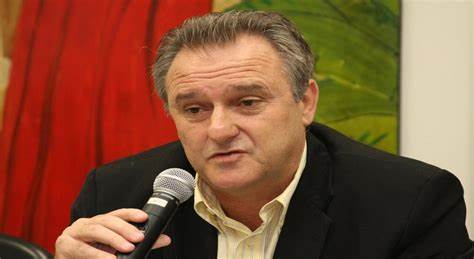POLÍCIA FEDERAL (PF) PRENDE O  EX - PREFEITO DE PALHOÇA RONÉRIO HEIDERSCHEIDT  (SC)