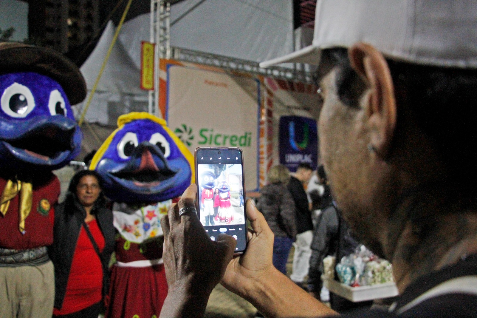 LAGES (SC) EM CLIMA DE FESTA DO PINHÃO À COMEÇAR PELO RECANTO. VEJA