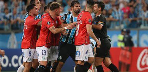 GRÊMIO VENCE HUACHIPATO E GARANTE VAGA ÀS OITAVAS DA LIBERTADORES 2024