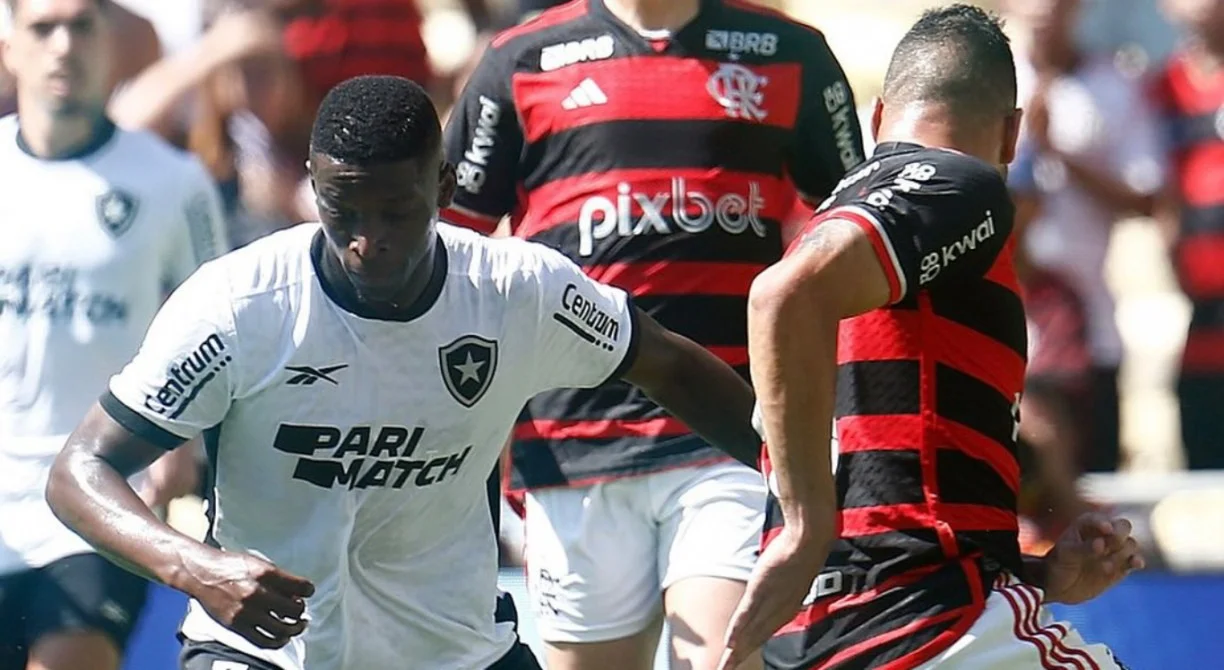 BOTAFOGO  VENCE  FLAMENGO E SE MANTÉM  NA  LIDERANÇA DO BRASILEIRÃO 2024