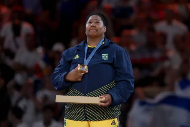JUDOCA BIA SOUZA CONQUISTA PRIMEIRO OURO DO BRASIL EM PARIS 2024