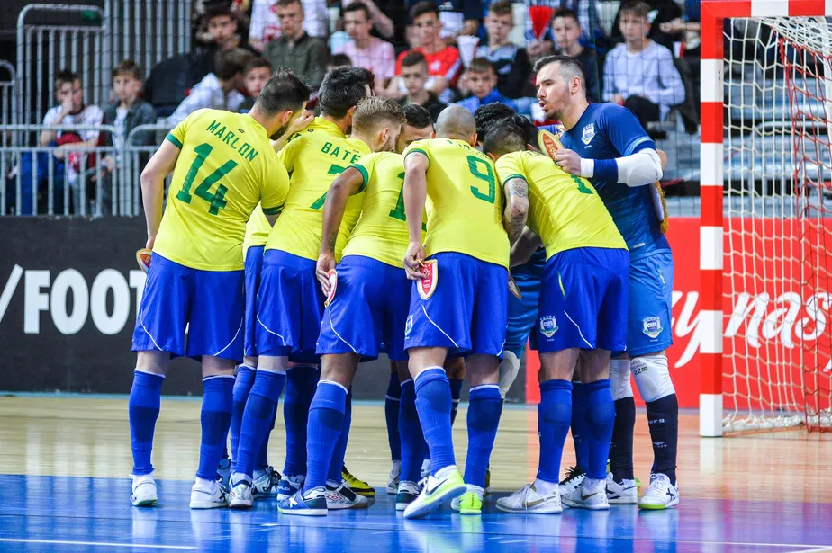BRASIL É HEXACAMPEÃO DA COPA DO MUNDO DE FUTSAL