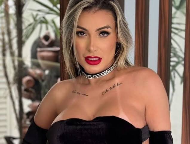 ANDRESSA URACH ANUNCIA PRÉ-CANDIDATURA  E DIZ  QUE VAI ' COLOCAR ORDEM NO " PUTEIRO " (sic) DO SENADO  "