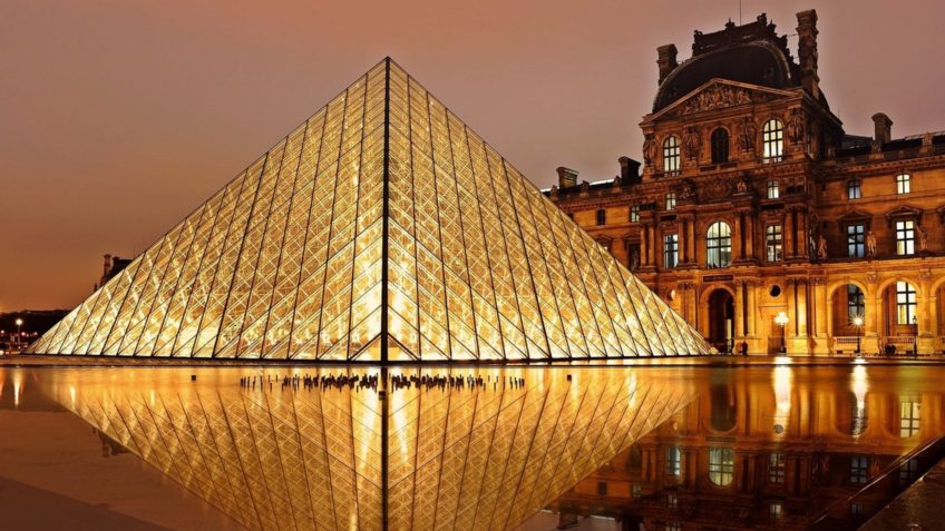 MUSÉE DU LOUVRE :  DOIS SUSPEITOS DO ROUBO DAS JOIAS DO LOUVRE SÃO PRESOS