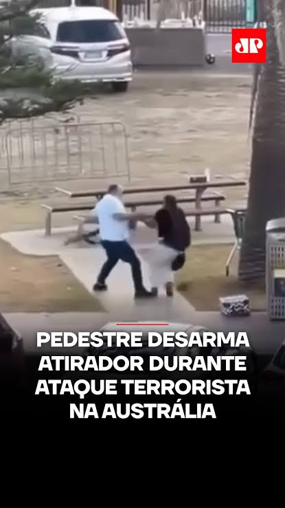 TERRORISMO EM PRAIA AUSTRALIANA PROVOCA 12 MORTES E DEIXA 29 FERIDOS