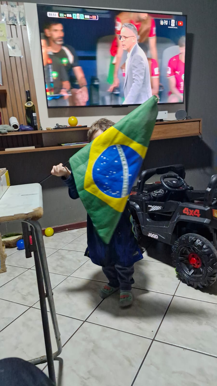 BRASIL VENCE ESCÓCIA E TORCIDA COMEMORA.