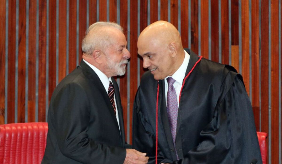 CRISE DO STF SE GRAVA.  PRESIDENTE LULA SE DIZ ' PREOCUPADO ' DO ENVOLVIMENTO DE 5 MINISTROS COM BANQUEIRO VORCARO
