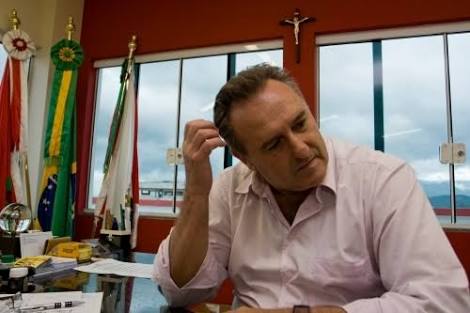 Máfia da Merenda em Palhoça (SC). Justiça bloqueia bens no valor de R$ 48 milhões. Veja