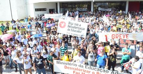 Greve no Magistério em SC pode continuar