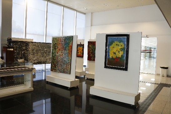 Obras de Juan Godoy no Espaço Cultural Willy Zumblick no TCE/SC, em Florianópolis (SC)