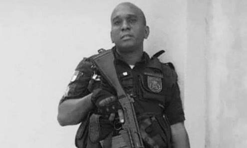Rio de Janeiro em estado de guerra. Policiais militares enfrentam traficantes e tiroteios registram mais vítimas
