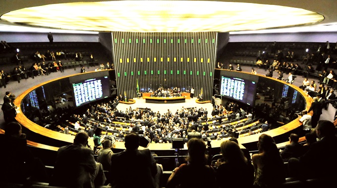 Congresso Nacional quer aumentar salários de parlamentares
