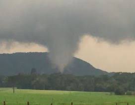 Temporal atinge Santa Catarina e deixa rastro de destruição