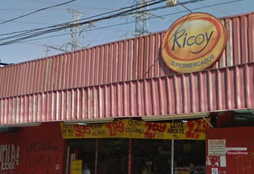 Brasil:  Menor rouba chocolate; sofre torturas à chicotadas e mafiosos roubam bilhões e continuam soltos