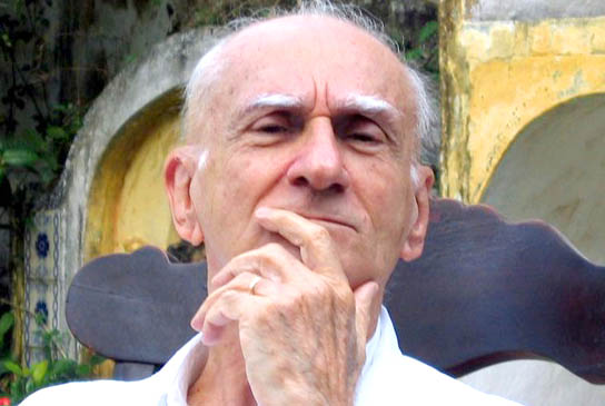 Ariano Suassuna morreu aos 87 anos e deixa vasta contribuição literária ao Brasil