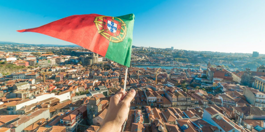 Portugal  com 10 milhões de habitantes tem 30 mil casos de Covid-19 com 1.300 mortes. No Brasil, somente o  Ceará com 8 milhões tem 37 mil infectados com 2.251 óbitos