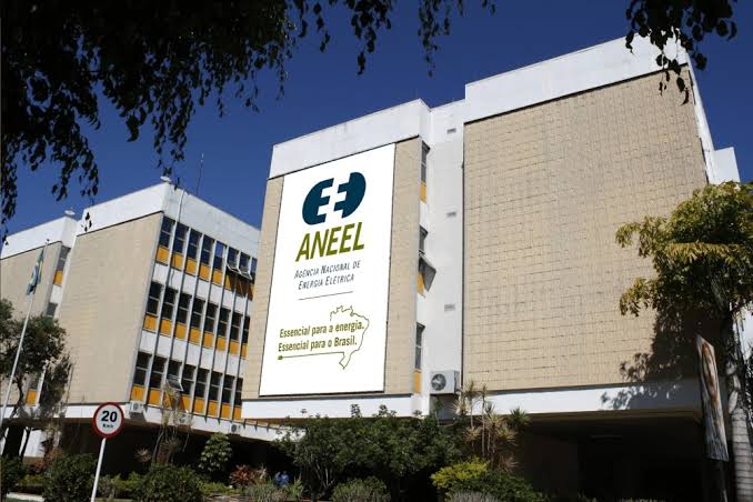 ANEEL VAI DEVOLVER UM TOTAL DE CERCA DE R$ 20 BILHÕES À CONSUMIDORES
