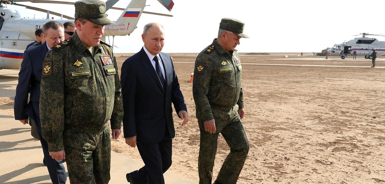 PUTIN ORDENA ATAQUE MACIÇO EM AZOV ( MARIUPOL )