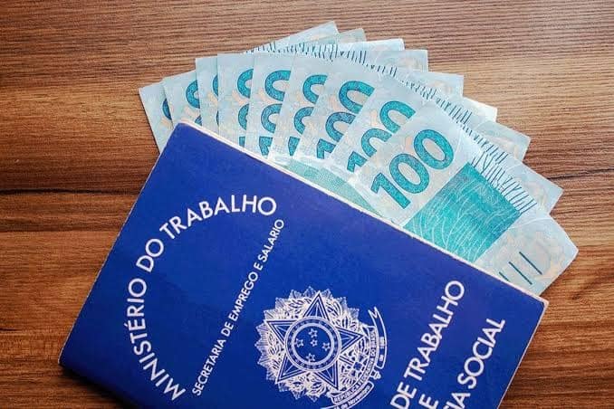Governo deve reajustar salário mínimo para R$ 1.212 a partir de janeiro