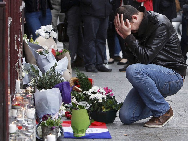 Estado Islâmico reivindica ataques em Paris que mataram mais de 120