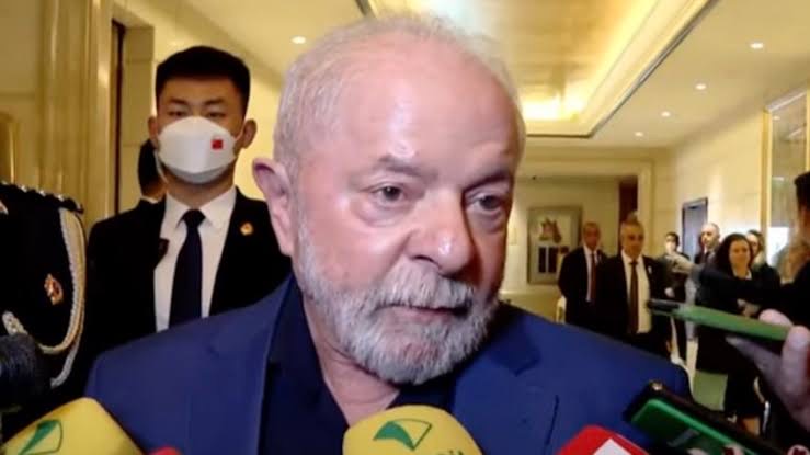 LULA COLOCA BRASIL À UM PASSO DA GUERRA