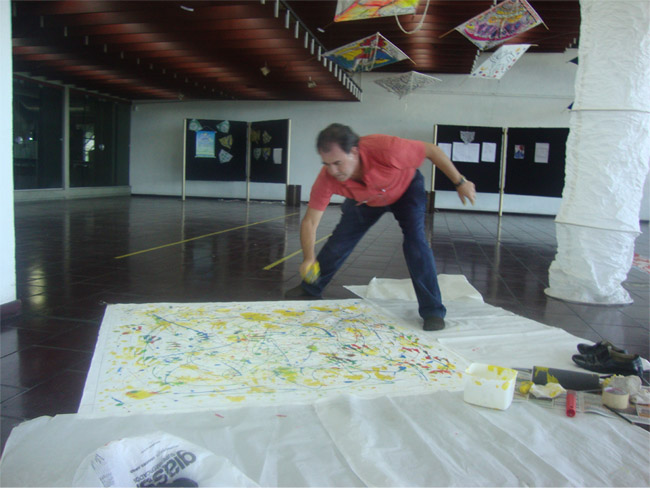 Juan Godoy e obra à Escuela Del Barrilete