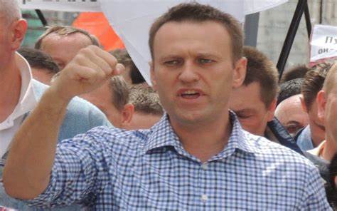 LÍDER DE OPOSIÇÃO À PUTIN,  ALEXEI NAVALNY SOFRE NOVA PUNIÇÃO
